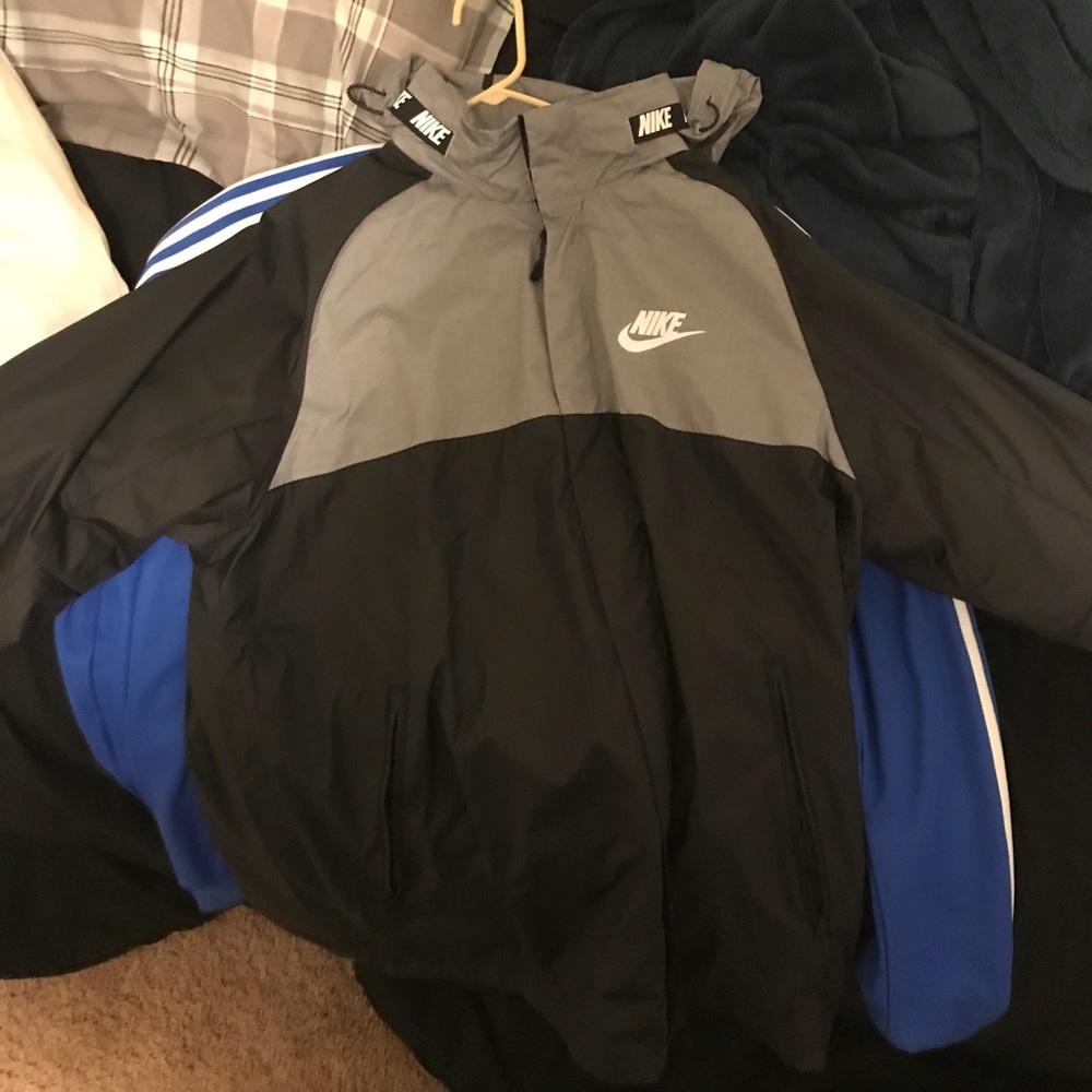 Nike windbreaker